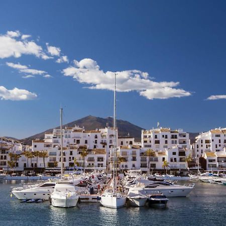 La Farola - Luxury Domotic Flat In Puerto Deportivo Lägenhet Marbella Exteriör bild