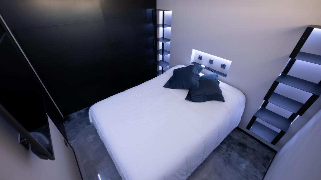 La Farola - Luxury Domotic Flat In Puerto Deportivo Lägenhet Marbella Exteriör bild