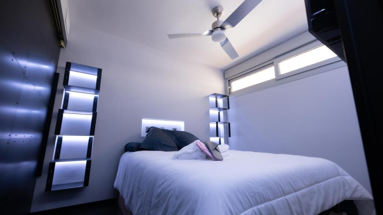 La Farola - Luxury Domotic Flat In Puerto Deportivo Lägenhet Marbella Exteriör bild