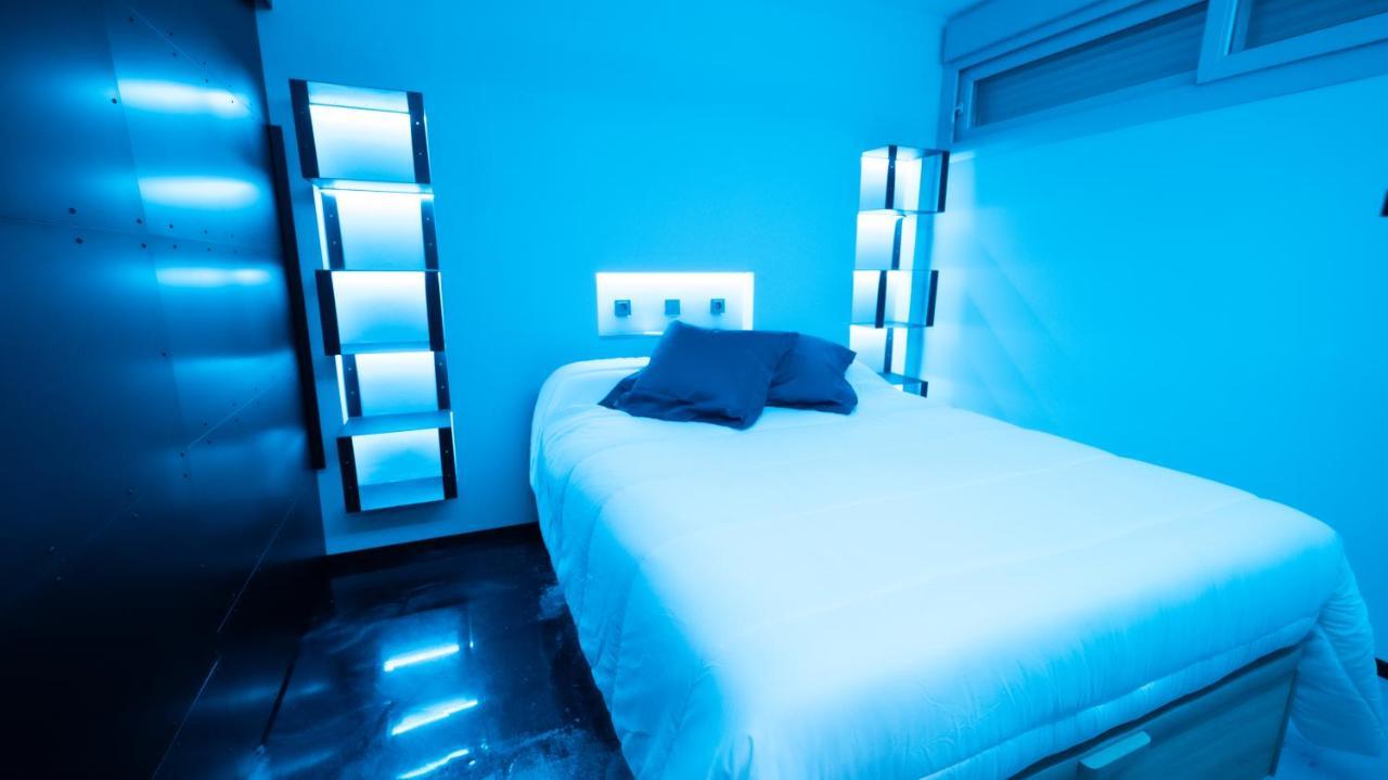 La Farola - Luxury Domotic Flat In Puerto Deportivo Lägenhet Marbella Exteriör bild