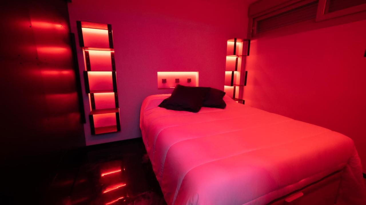 La Farola - Luxury Domotic Flat In Puerto Deportivo Lägenhet Marbella Exteriör bild