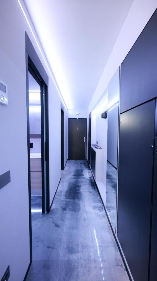 La Farola - Luxury Domotic Flat In Puerto Deportivo Lägenhet Marbella Exteriör bild