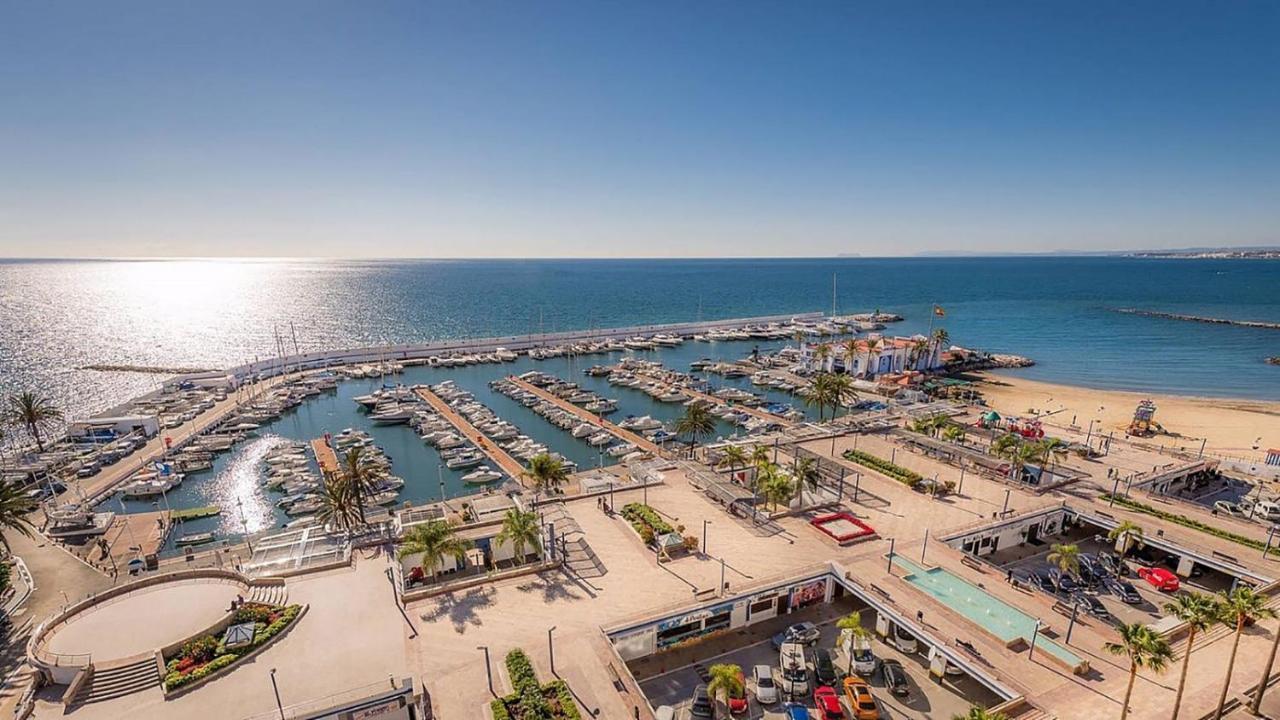 La Farola - Luxury Domotic Flat In Puerto Deportivo Lägenhet Marbella Exteriör bild