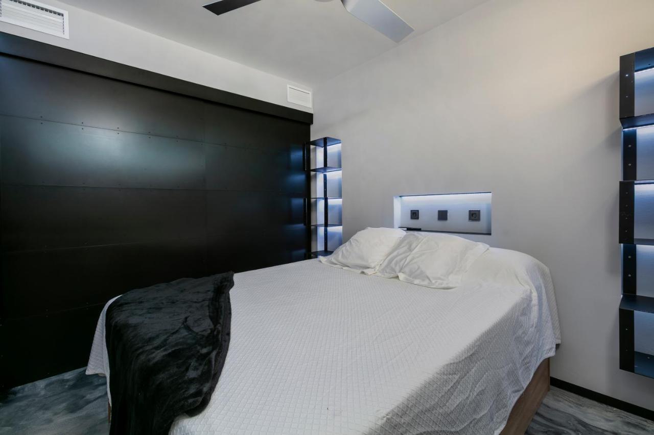 La Farola - Luxury Domotic Flat In Puerto Deportivo Lägenhet Marbella Exteriör bild