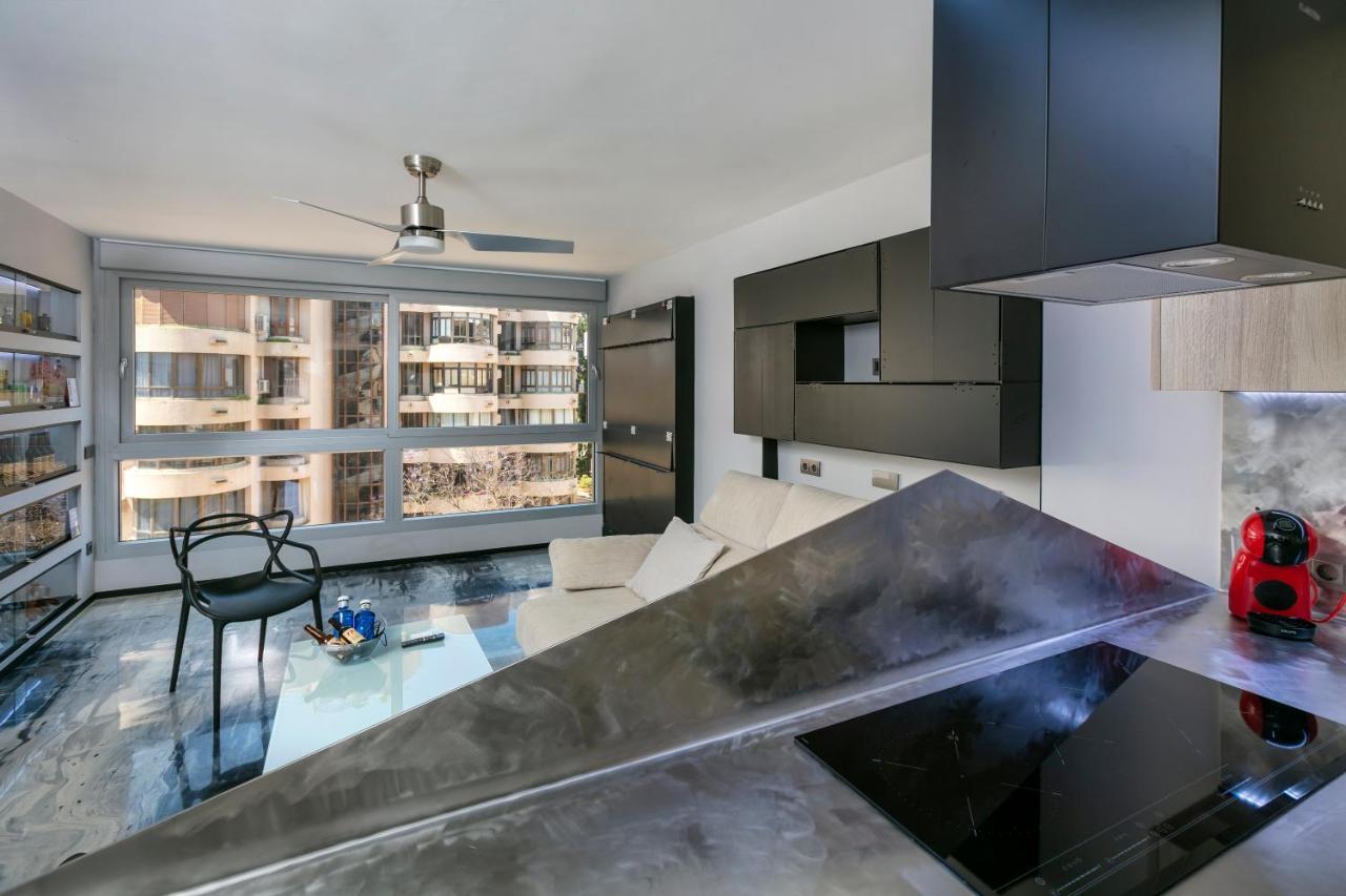 La Farola - Luxury Domotic Flat In Puerto Deportivo Lägenhet Marbella Exteriör bild